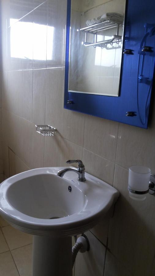 Hotel Good News Lira Εξωτερικό φωτογραφία