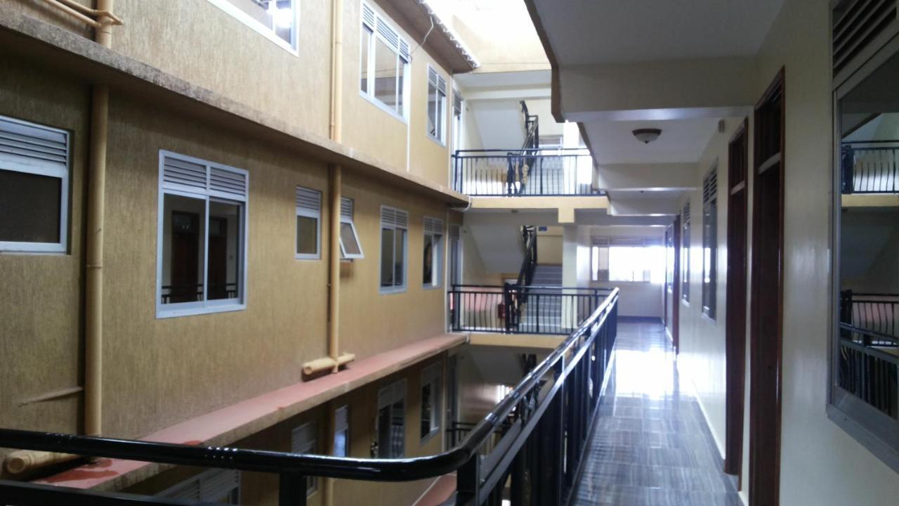 Hotel Good News Lira Εξωτερικό φωτογραφία