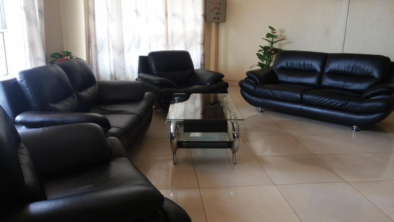 Hotel Good News Lira Εξωτερικό φωτογραφία