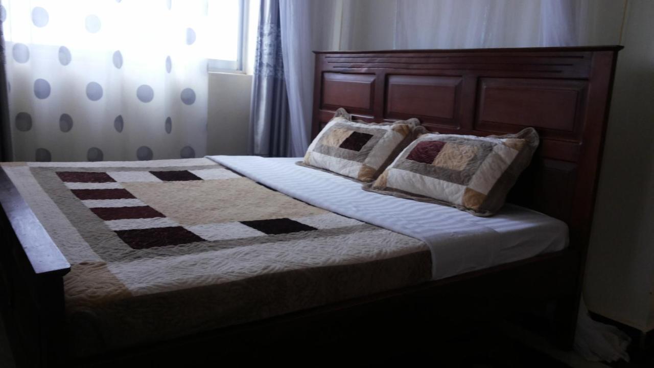 Hotel Good News Lira Εξωτερικό φωτογραφία