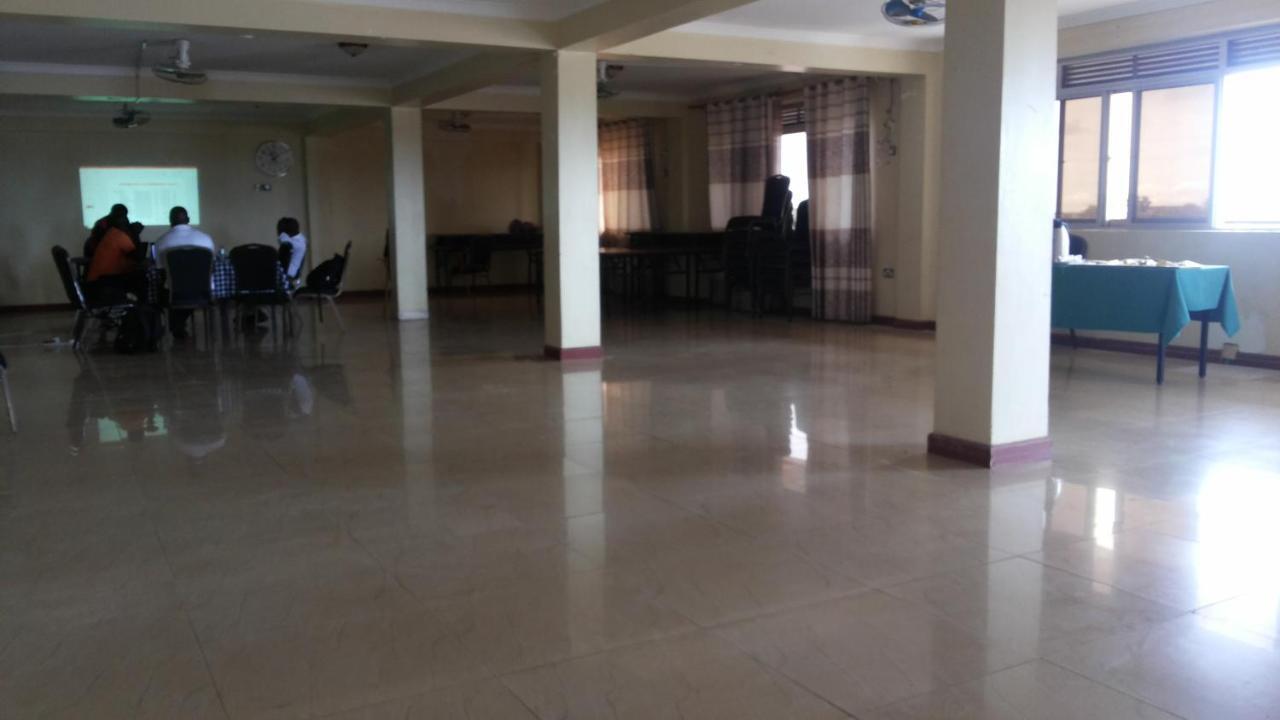 Hotel Good News Lira Εξωτερικό φωτογραφία