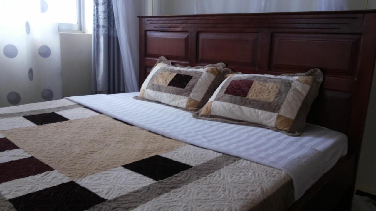 Hotel Good News Lira Εξωτερικό φωτογραφία