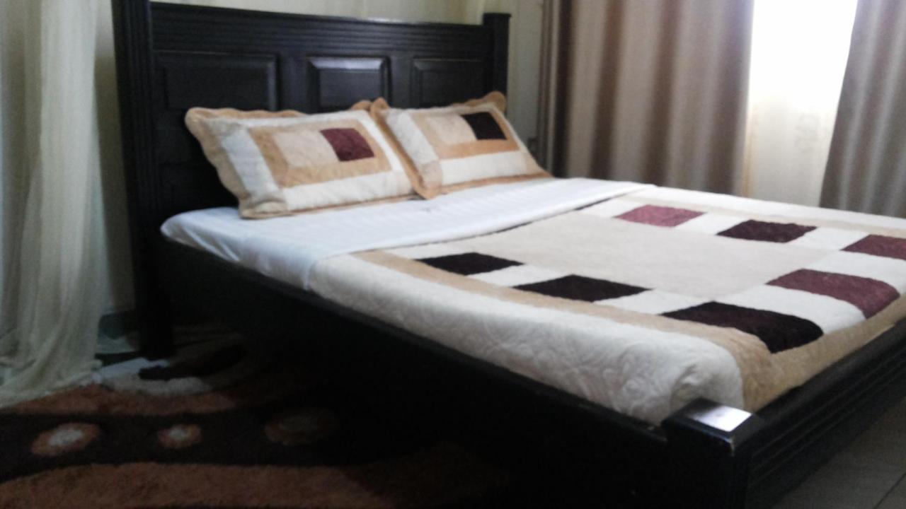 Hotel Good News Lira Εξωτερικό φωτογραφία